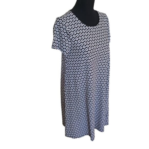 Talbots Women's Easy Care Pullover Short Sleeve Black & White Dress - Sz SP - Picture 2 of 7